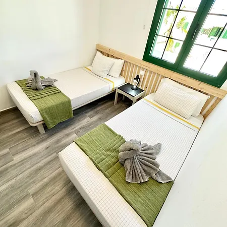 Kiwi Smoothie - En La Playa, Doble Terraza, Cocina Completa, Dos Camas Y Wifi Apartamento *